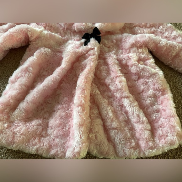 Girls Rule Pink Fluffy Soft Faux Fur Furry Button Jacket Black Bow Size 6X - Picture 11 of 16